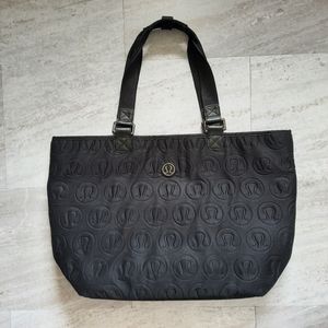 Lululemon black reversible tote bag